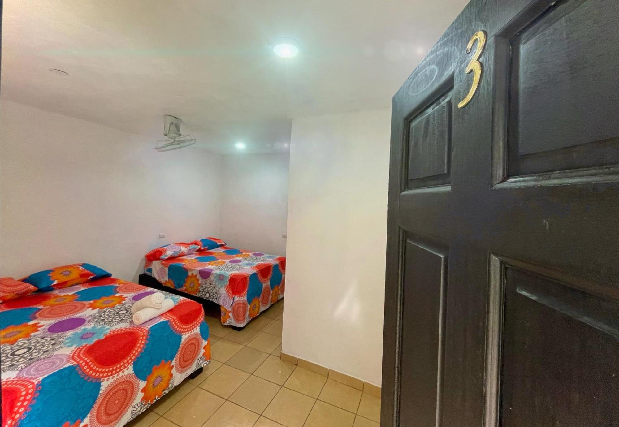 Carey Lodging Tortuguero Buitenkant foto